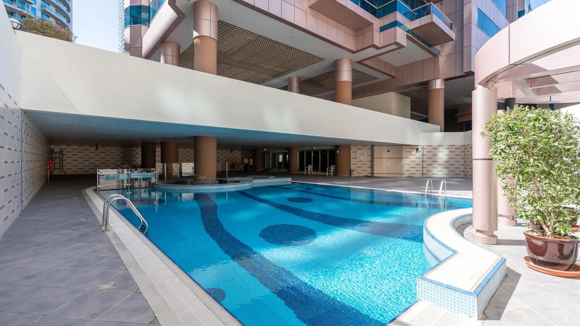 Stylish 1-Bedroom With Breathtaking Views At Dubai Marina 0*,