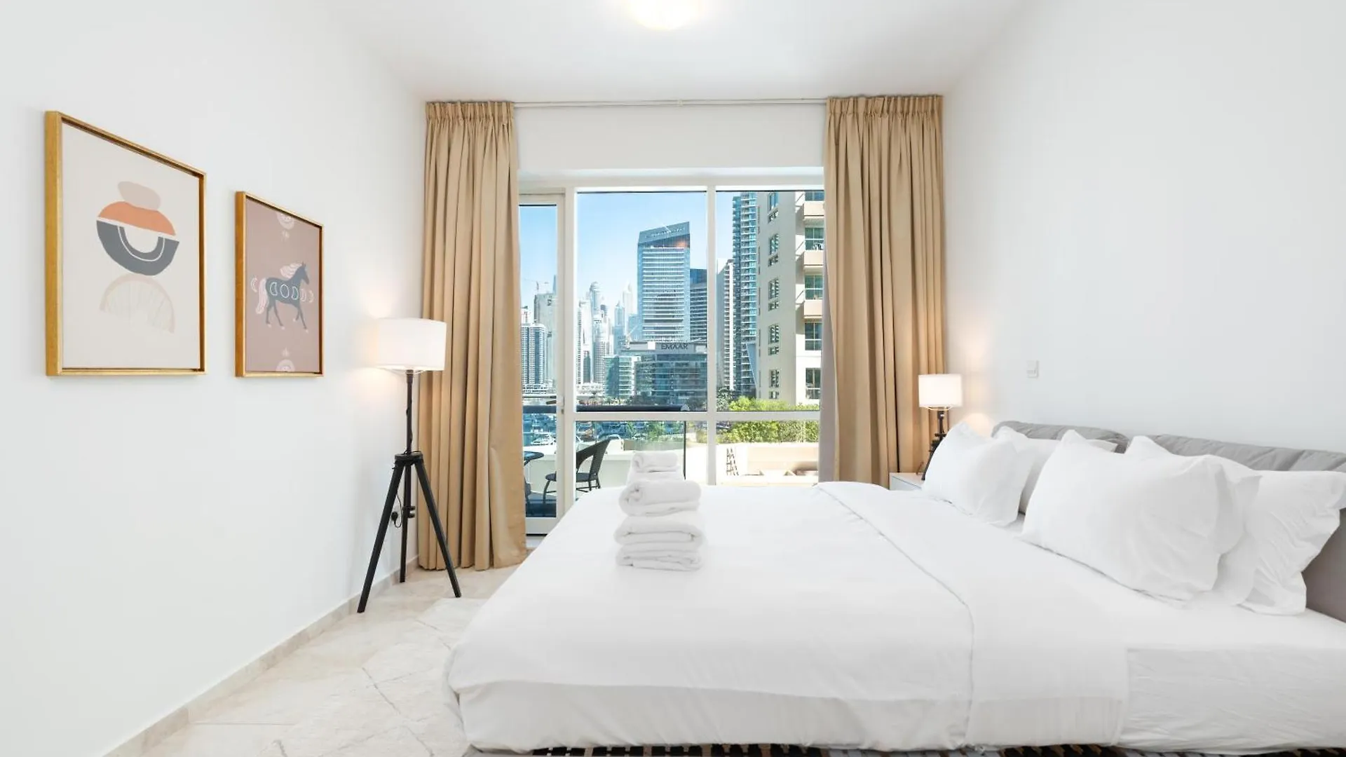 Stylish 1-Bedroom With Breathtaking Views At Dubai Marina 0*,