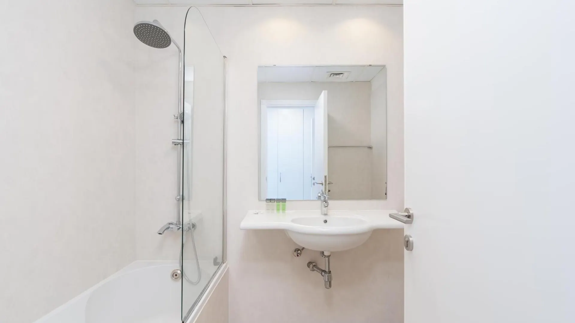 Holiday home Stylish 1-Bedroom With Breathtaking Views At Dubai Marina
